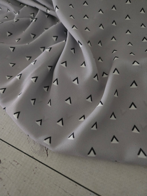 Gray, Black & White Triangles {by the half yard}