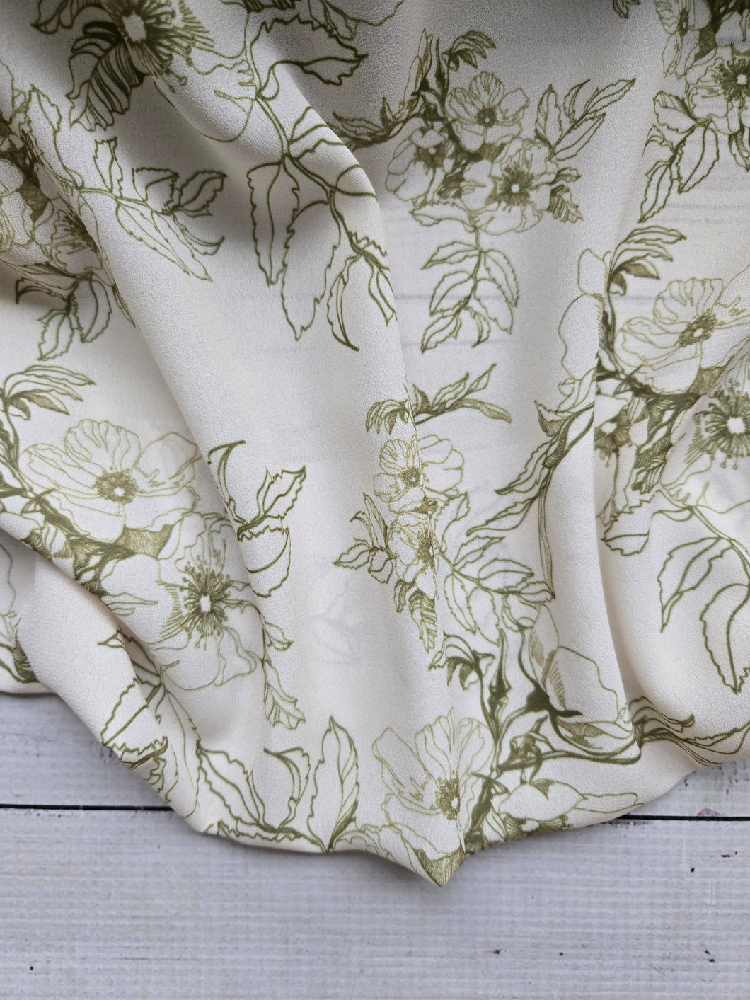 Green Line Drawn Floral {by the half yard}