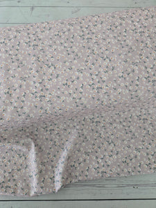 Light Mauve Petite Floral Poly Slub {by the half yard}