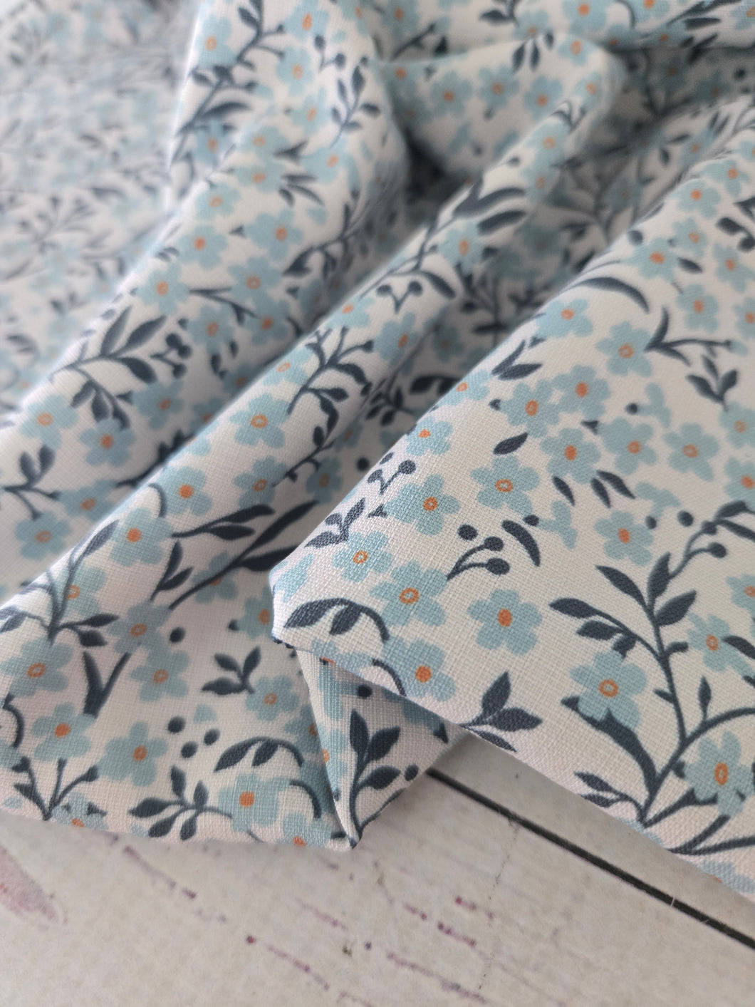 Petite Blue Vintage Floral Poly Slub {by the half yard}