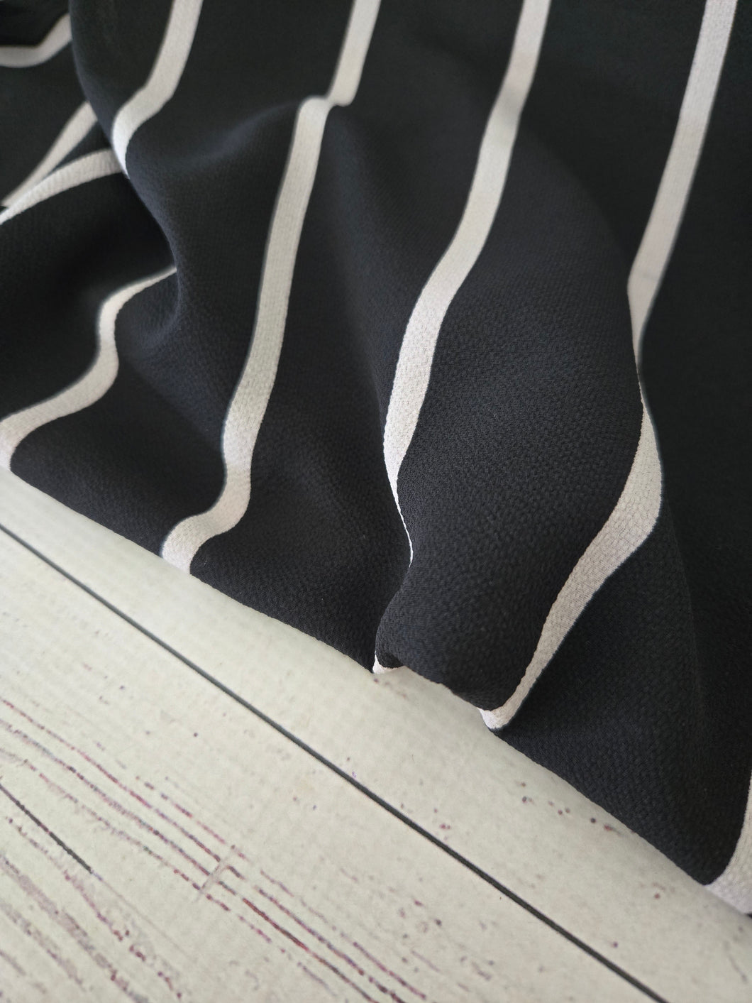 Black & White Stripe Bubble Crepe {by the half yard}