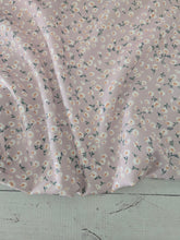 Light Mauve Petite Floral Poly Slub {by the half yard}