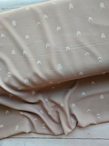 Tan Arrow Print {by the half yard}