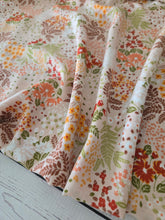 Ditsy Floral Woven Textured Polyester {by the half yard}